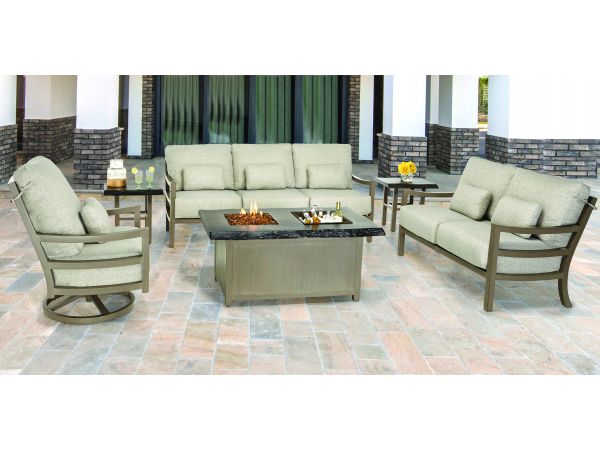 ROMA Deep Seating w/ Fire and Ice Firepit